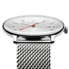Mondaine Doppio 41 mm - detalle de agujas de doble línea y segundero rojo