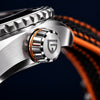 Pagani Seamaster Sport Black/Orange - detalle de la corona